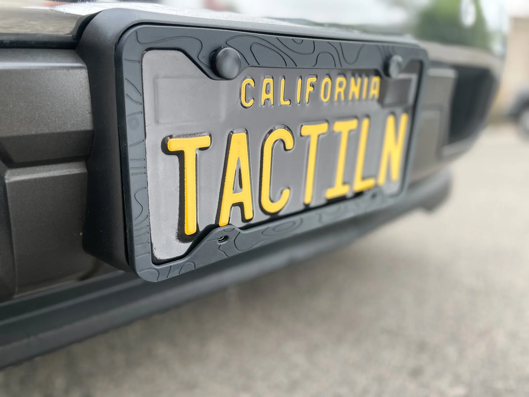 SILICONE TOPOGRAPHY LICENSE PLATE FRAME - ANTI-RATTLE, ANTI-SCRATCH